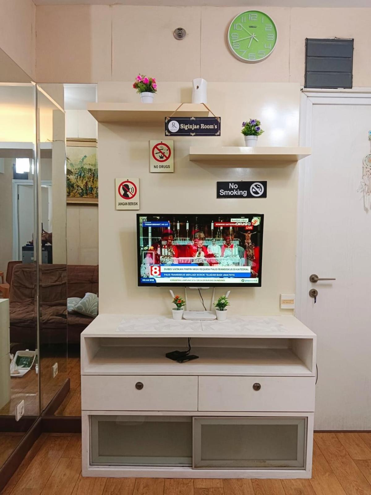 Family Connecting 4 Bedroom Apartemen Jakarta